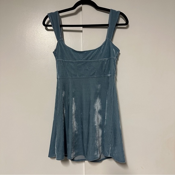 Urban Outfitters Genivieve Velvet Corset Mini Dress in Sky Blue Size Medium - Picture 10 of 10